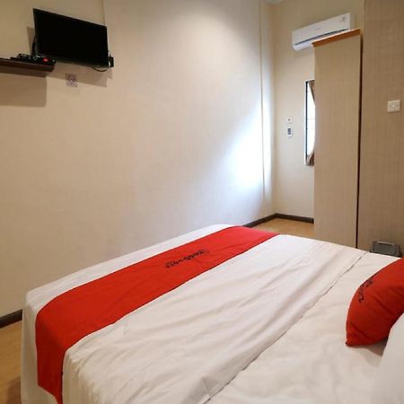Reddoorz Plus Near Universitas Sumatera Utara Medan Zewnętrze zdjęcie