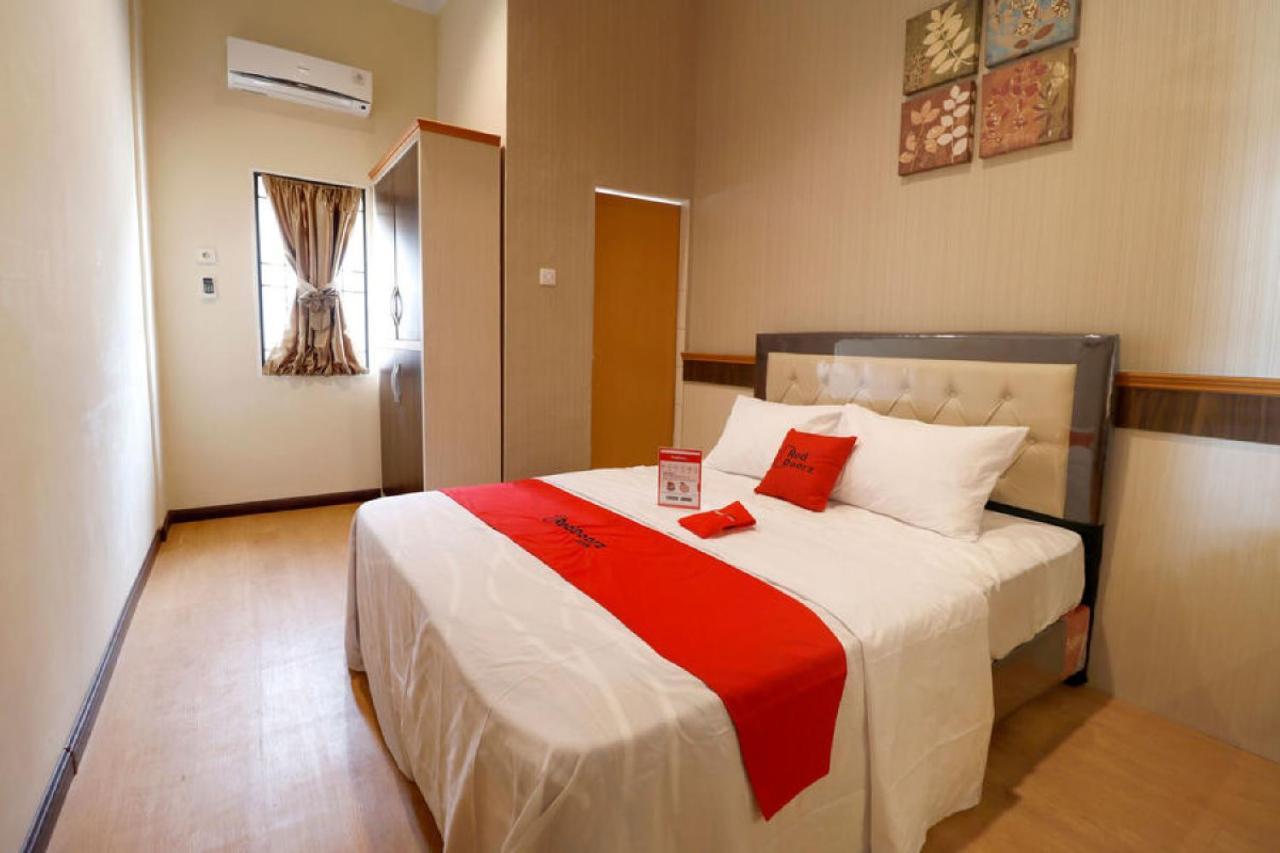 Reddoorz Plus Near Universitas Sumatera Utara Medan Zewnętrze zdjęcie